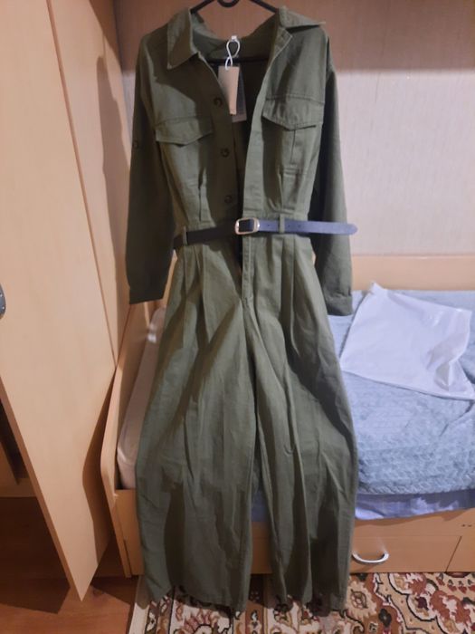 Продам комбинезон стильный