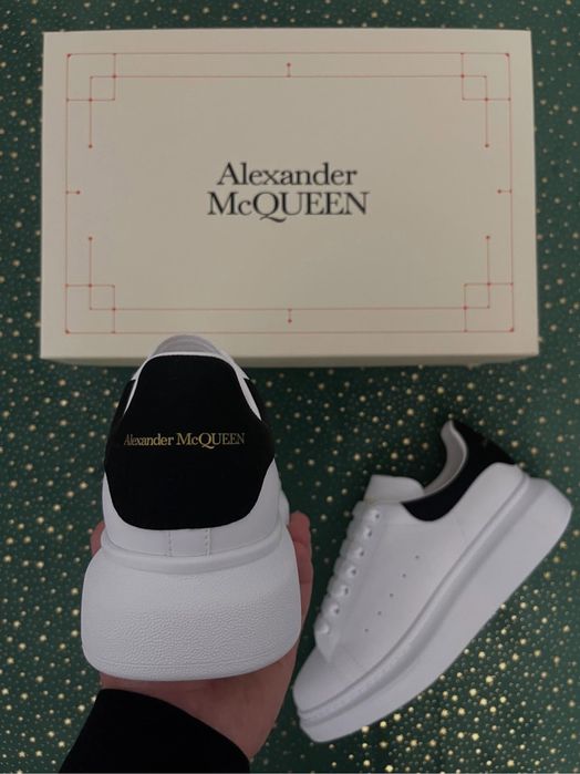 Alexander McQueen Black Velvet (Catifea) Premium Quality
