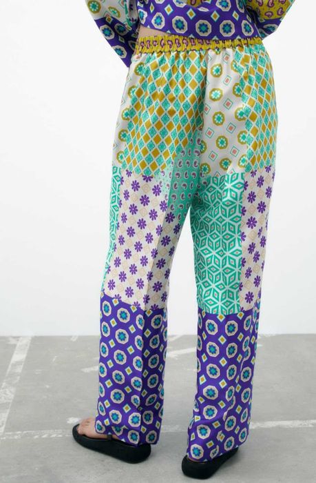 Zara панталон с принт размер XS