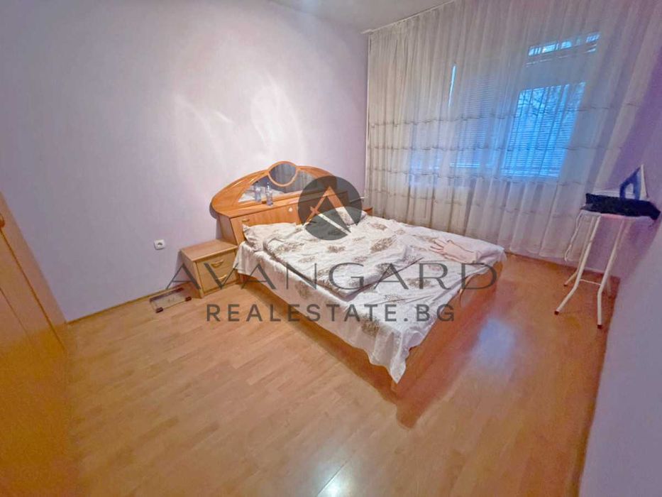 Продава се Двустаен апартамент в Пловдив, Кършияка - 64 кв.м за 897 €/кв.м - Снимка #1
