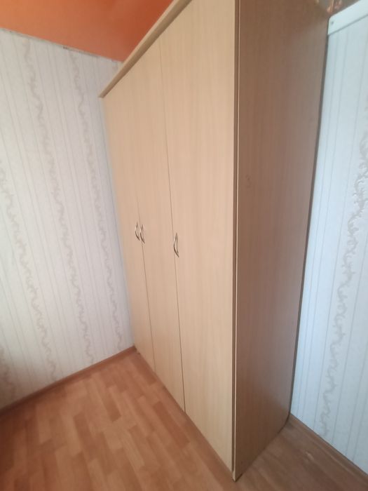 Продам шкаф  плательный