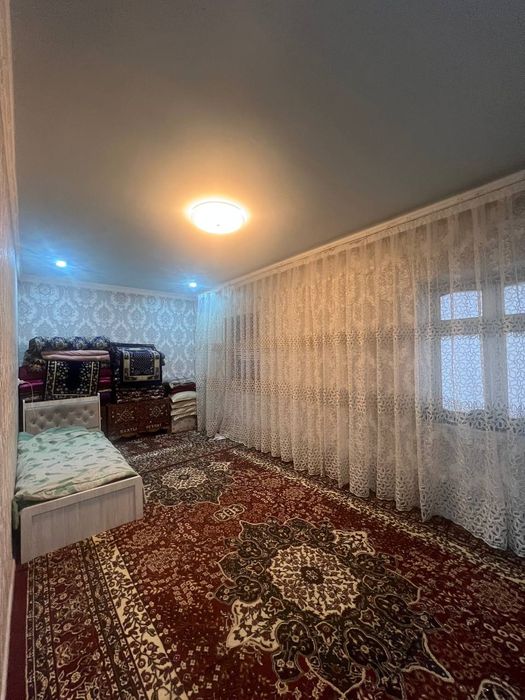 Учаска сотилади 6 сотик 4та хона топли пол килинган яхши жойда жойлаш