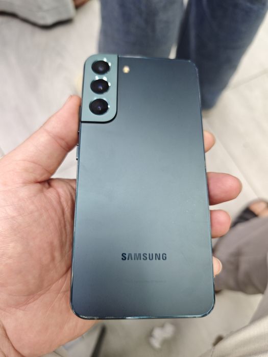 Samsung galaxy s22 +