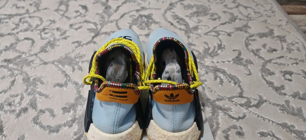 Adidași adidas pharrell x adidas nmd human race inspirstion
