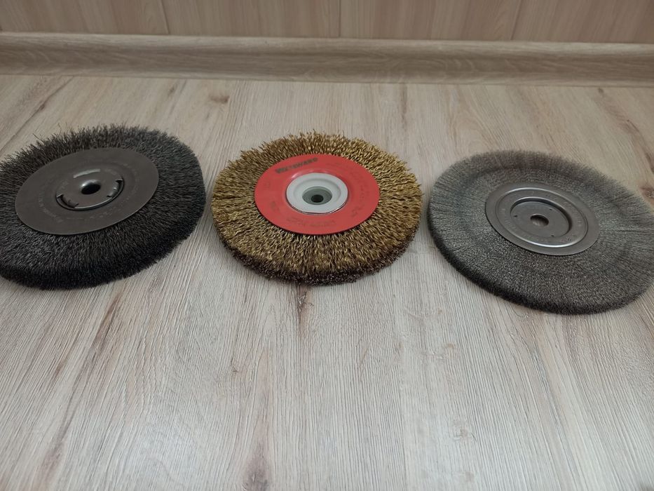 Зачистные щетки Weiler