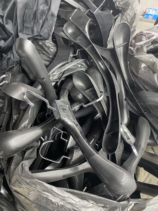 Вешалки продается