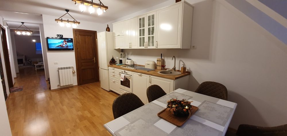 Penthouse Duplex – Sinaia, Furnica langa CASTELUL PELEȘ 115 MP