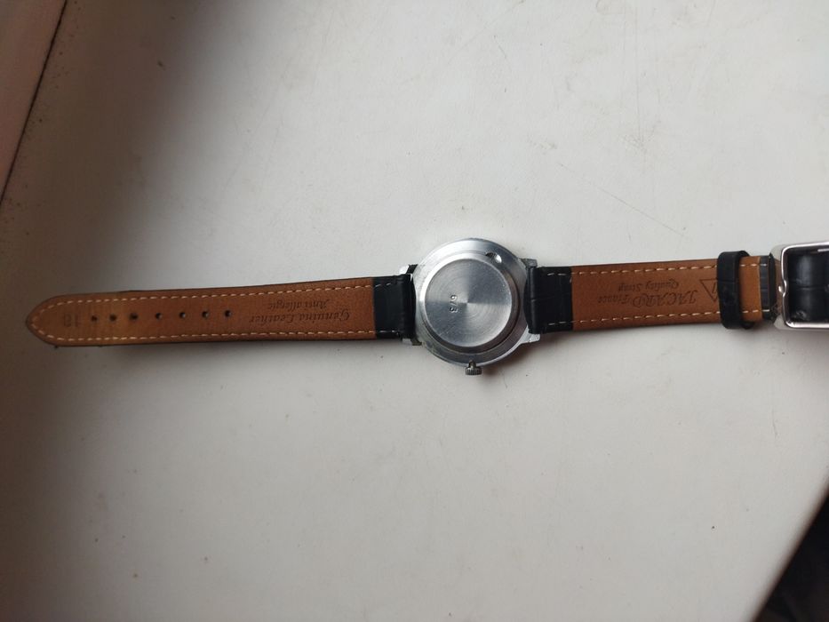 Продам часы механические.