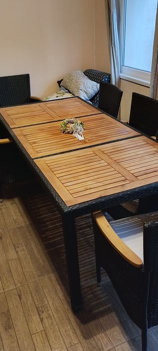 Продавам градински.ратанов комплект