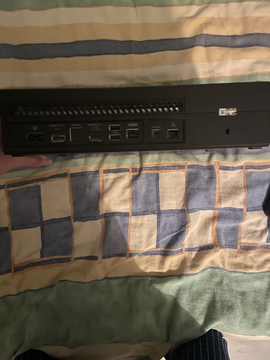 Vand xbox one, 2 controllere + fc24, totul PERFECT functional