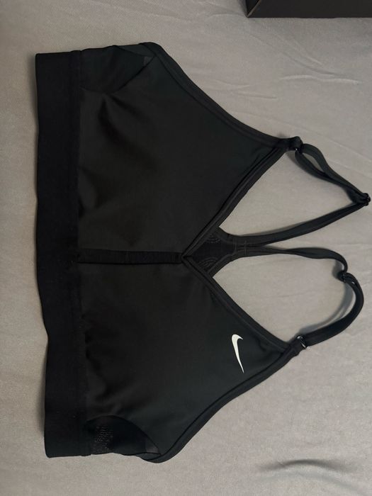 Оригинални сутиени nike