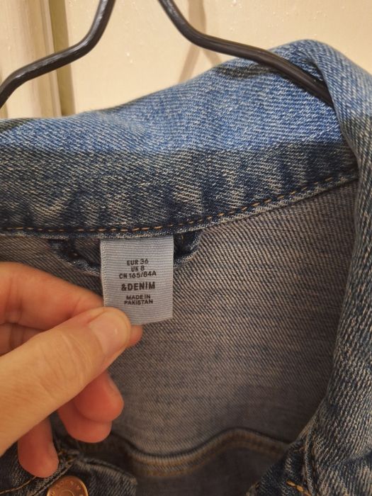 Geaca noua de blugi H&M