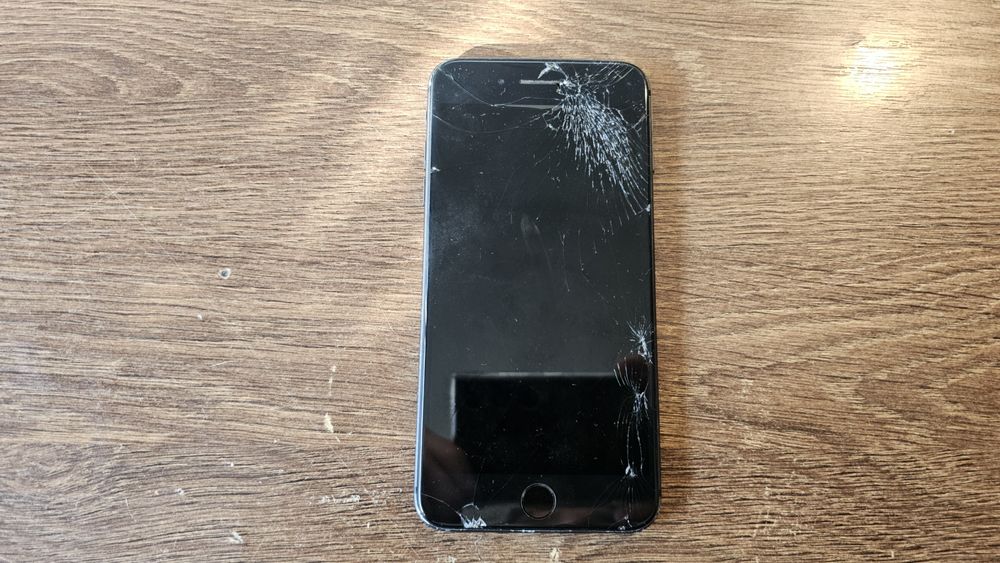 iPhone 8 plus negru 64Gb
