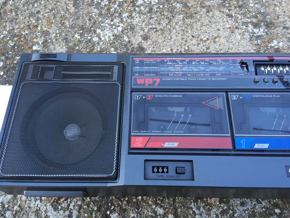 радиокасетофон Hitachi TRK-WP7E