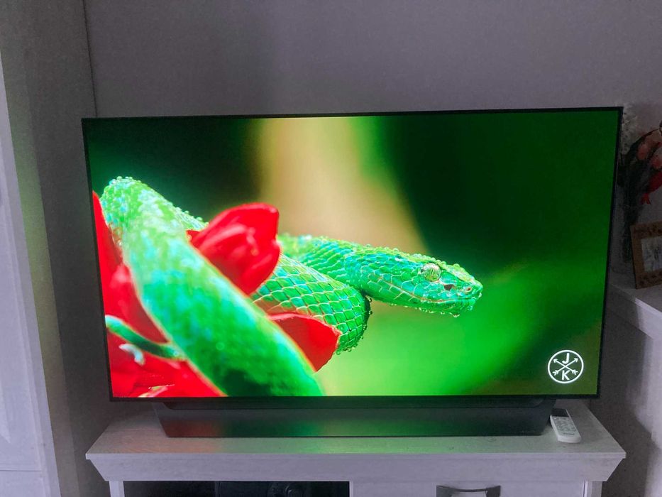 Продавам LG OLED55C8LLA