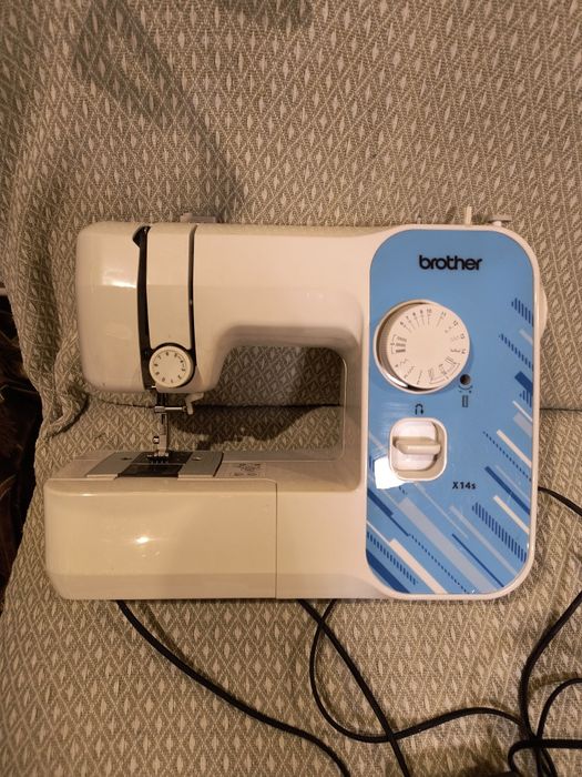 Mașina cusut BROTHER