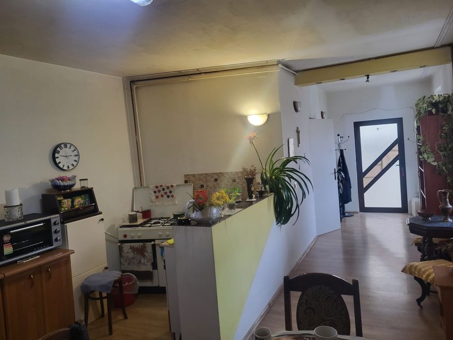 Casa singur în curte de 400 mp în Terezian Pta Cluj poziție excelenta