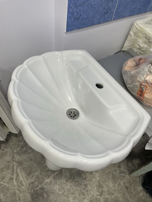 Продается раковина с пьедесталом