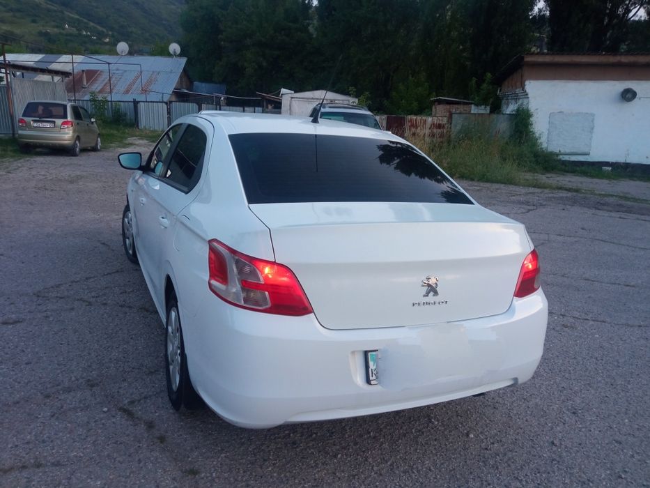 Продам автомобиль Пежо 301
