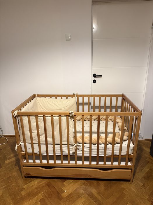 Patut + Saltea Bebe Lemn Masiv Impecabil