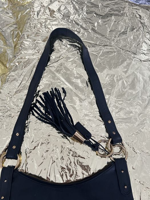 Geanta Zara din piele neagra cu franjuri,stil boho,accedirii metalice