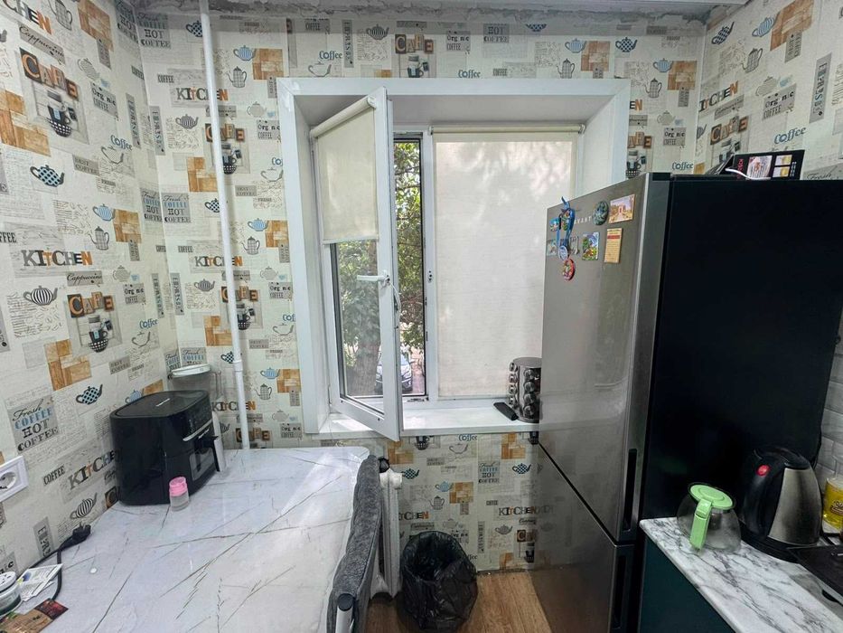 Продам 2 ку Ломоносова 17\3 2 этаж