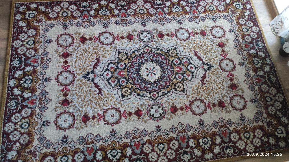 Ковер в отличном состояни .