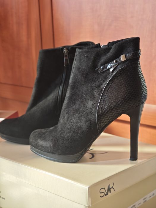 Дамски черни боти на тънък ток