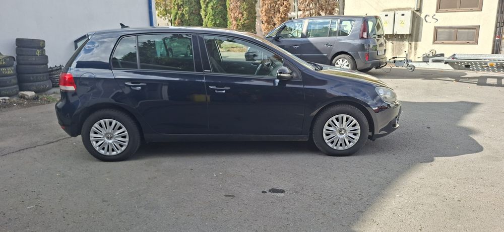 VOLKSWAGEN Golf 2011 — imagine 4