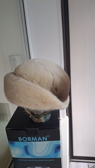 Зимняя норковая шапка