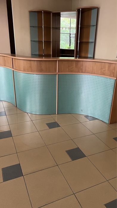 Продается рабочее место на ресепшн