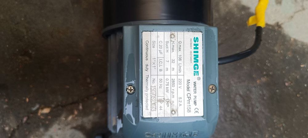 Продам водяной насос.