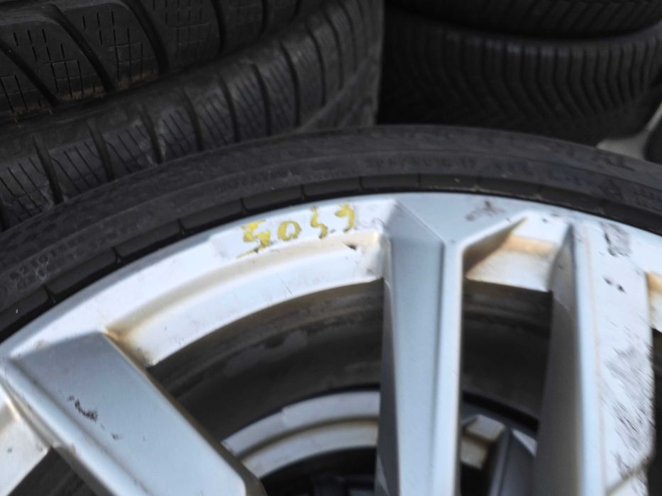 2бр Като нови зимни гуми 205 50 17 - Continetnal - DOT 2023, 2024
