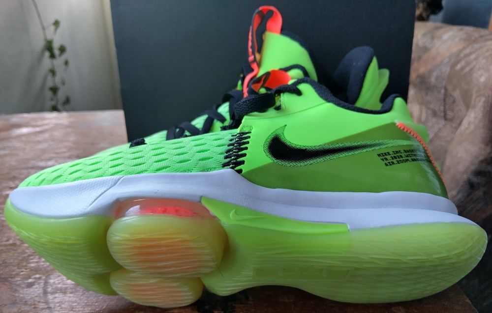 Nike Lebron Witness V 5 Grinch Lime Glow Volt Black White Shoes