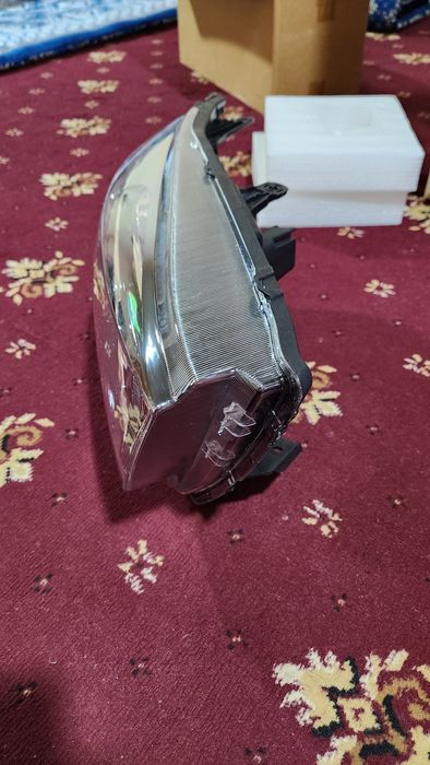 Lada vesta ong taraf farasi yengi