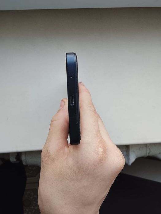 Продаиотсе телефон