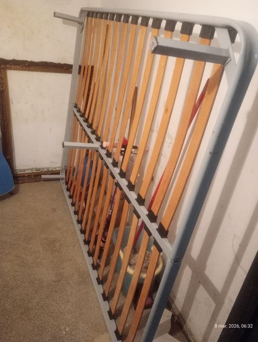 Somieră 160*200cm cu picioare