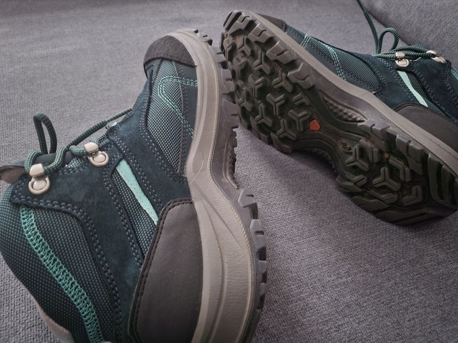 Bocanci Quechua nr. 39 - impermeabili