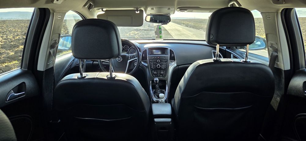 Opel Astra J 1.7 - ambreiaj si distributia schimbate