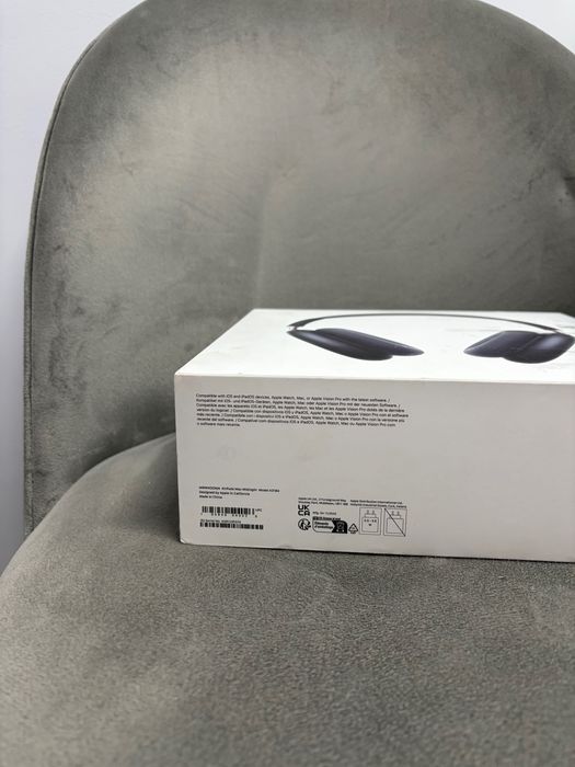 AirPods Max Gen 1