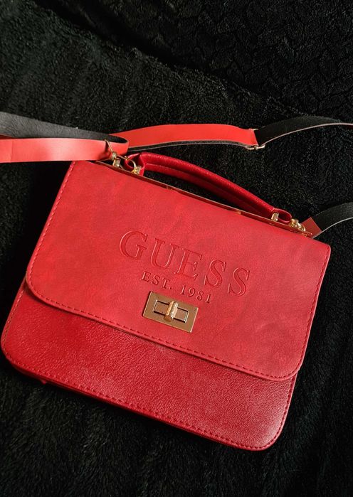 Geantă Guess tip plic