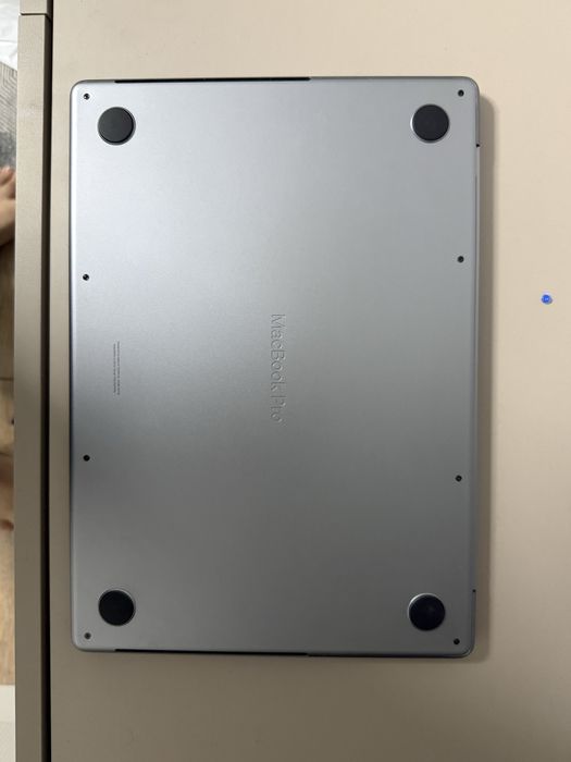 Macbook pro m2 pro 94%