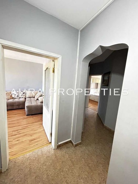 Дава се под наем Двустаен апартамент в Разград, Център - 70 кв.м за 306 € - Снимка #4