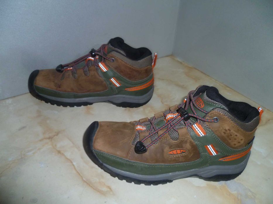 KEEN Waterproof туристически обувки