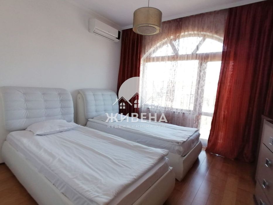 Дава се под наем Тристаен апартамент в к.к. Св.Св. Константин и Елена - 120 кв.м за 947.58 € - Снимка #4