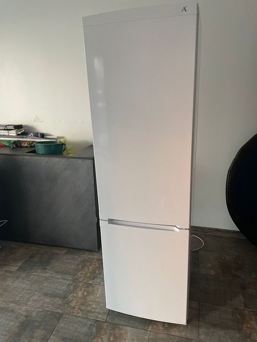 Frigider Arctic de vanzare