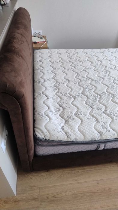 Pat matrimonial + somieră + saltea – comfort garantat!