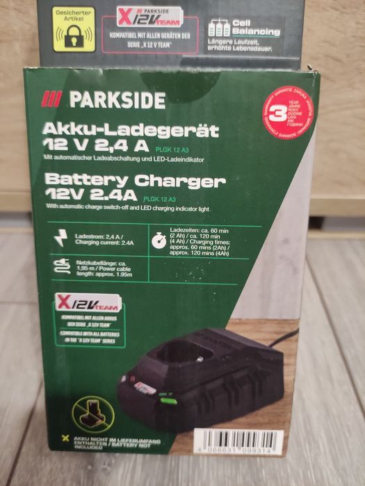 Set baterie 5 ah plus incarcator 2,4 a 12 V Parkside Performance