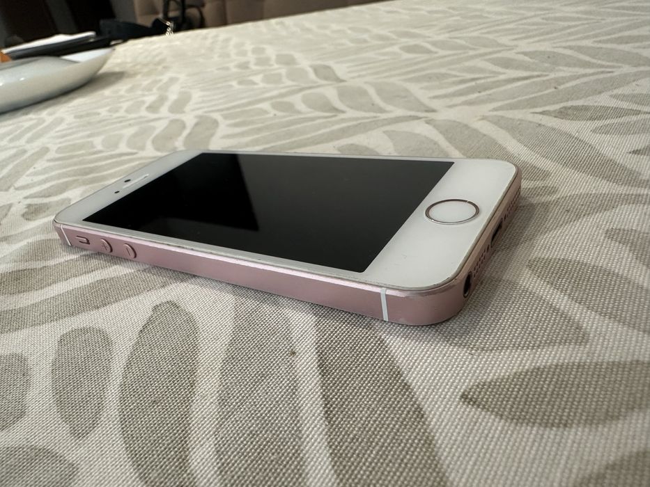 iPhone SE 1st generation