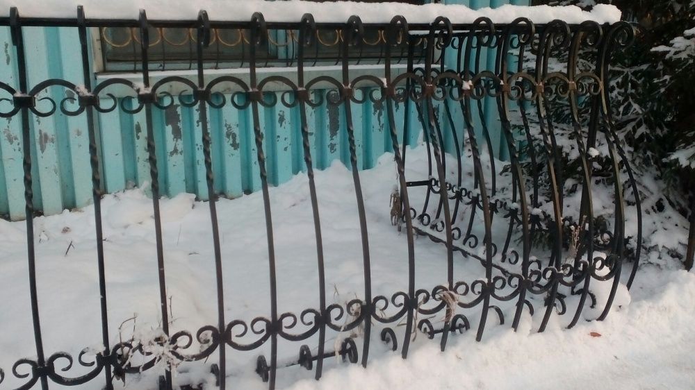 Кованые перила для балкона